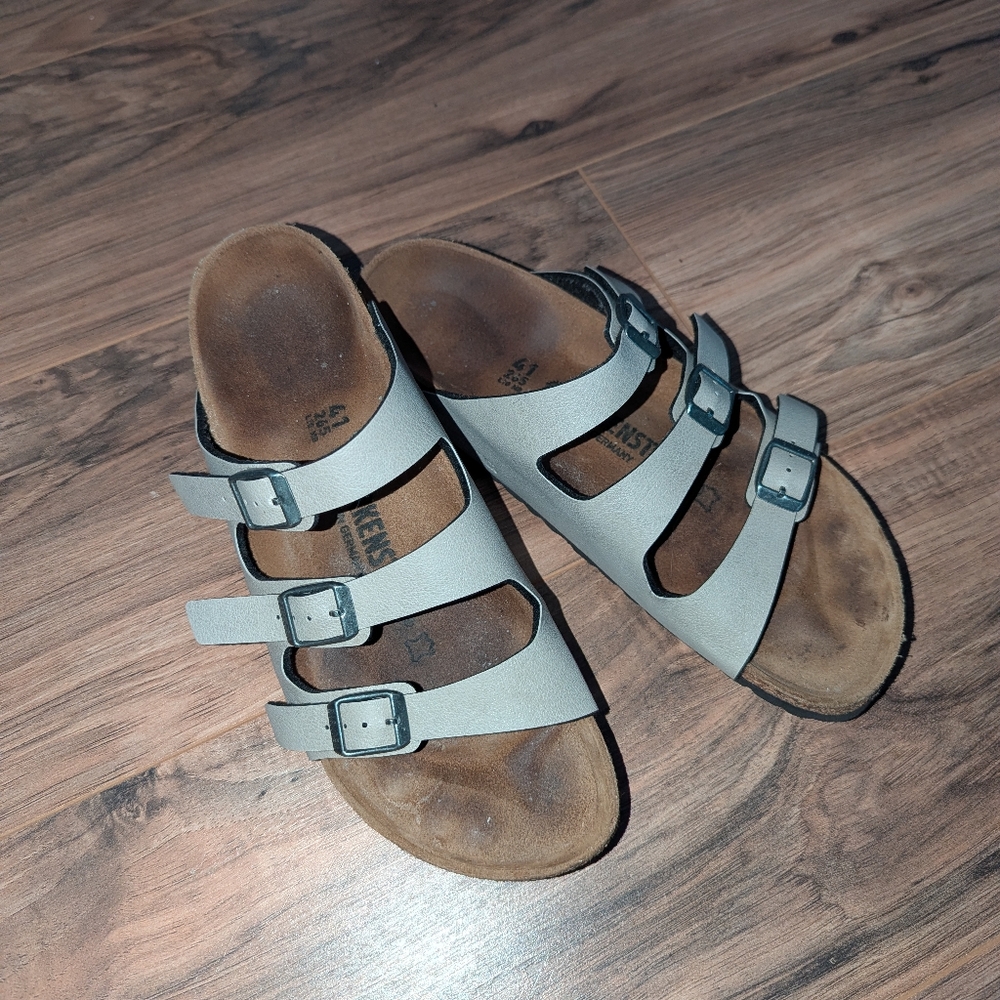 Birkenstock Florida Cream Tan Women's Sandal Slides Size 10. - Picture 3 of 8